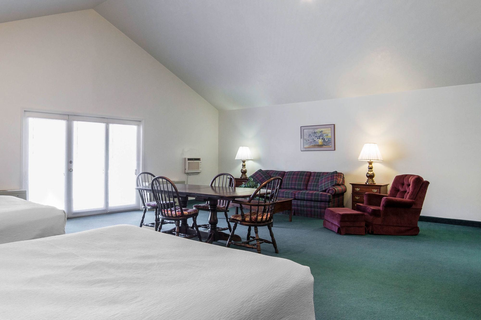 Rodeway Inn Whitehall Room photo